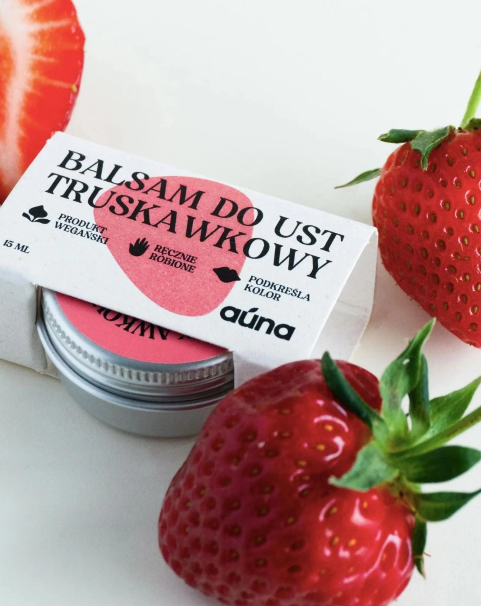 Baume à lèvres Fraise pour accentuer la couleur des lèvres et leur donner de la brillance Auna - Image 4