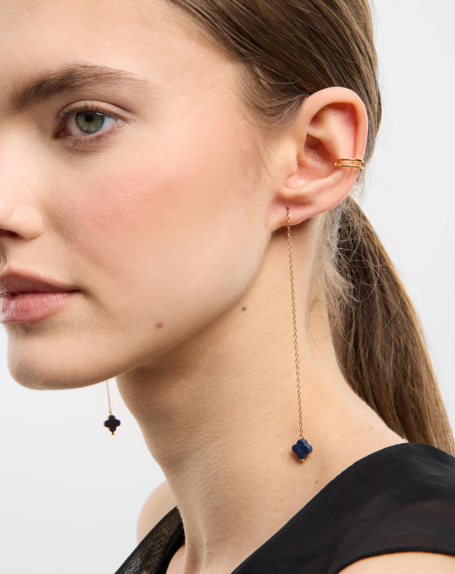 Boucles d'oreilles plaquées or avec pierres naturelles lapis-lazuli Mys - Image 2
