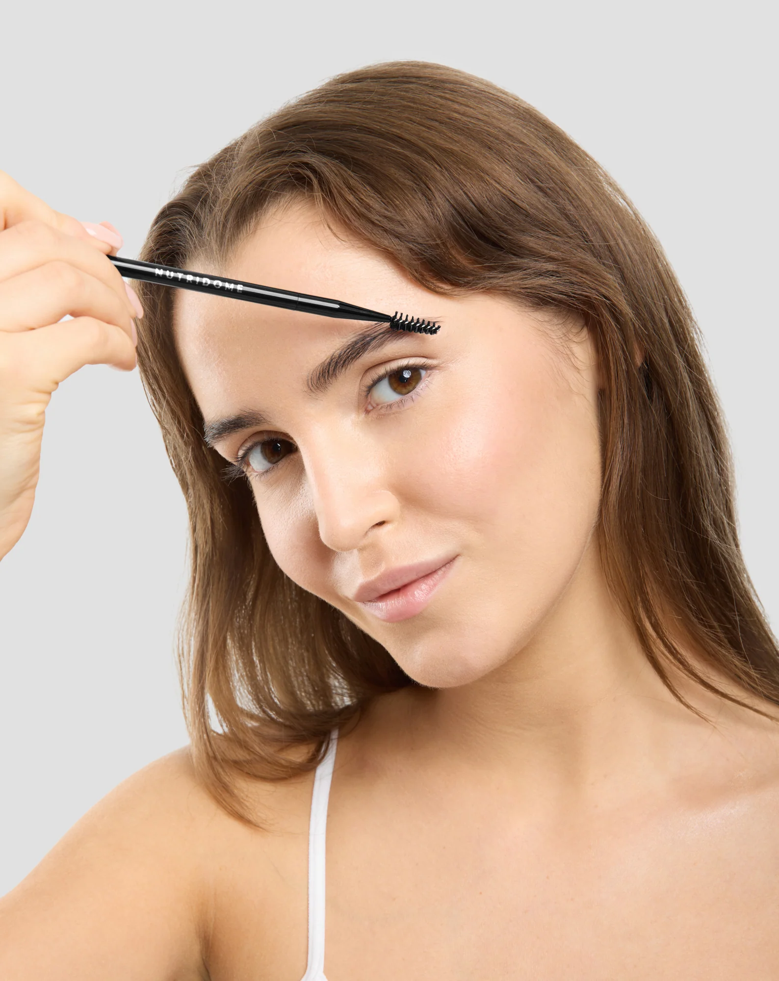Brosse à sourcils Nutridome avec pinceau pointe inclinée - Image 2