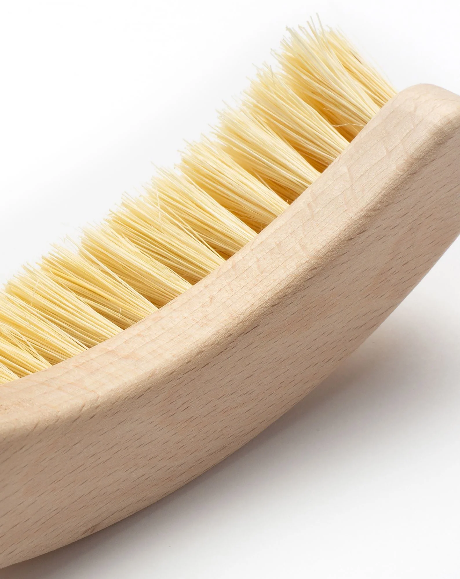 Brosse de massage sèche pour le corps semi-circulaire No. 18 avec fibre de tampico HHUUMM - Image 4