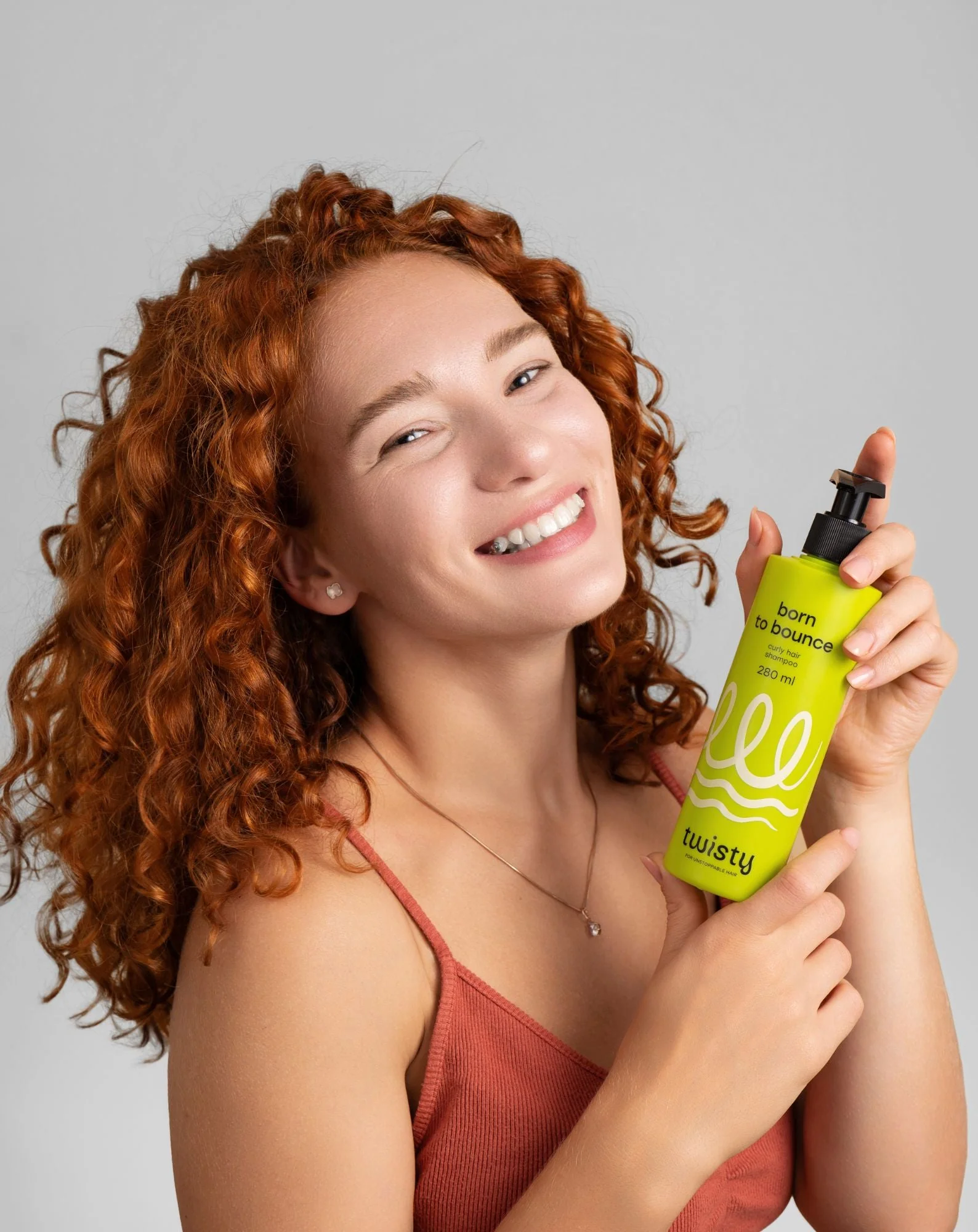 Shampoing hydratant pour cheveux bouclés à l'urée et à l'acide lactique - Twisty - Image 3