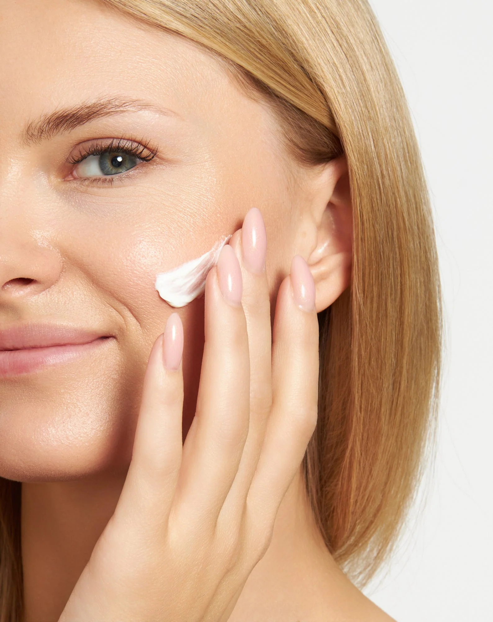 Crème de jour anti-rides avec protection solaire spf 20 pour les peaux 40+ Timeless Orphica - Image 3