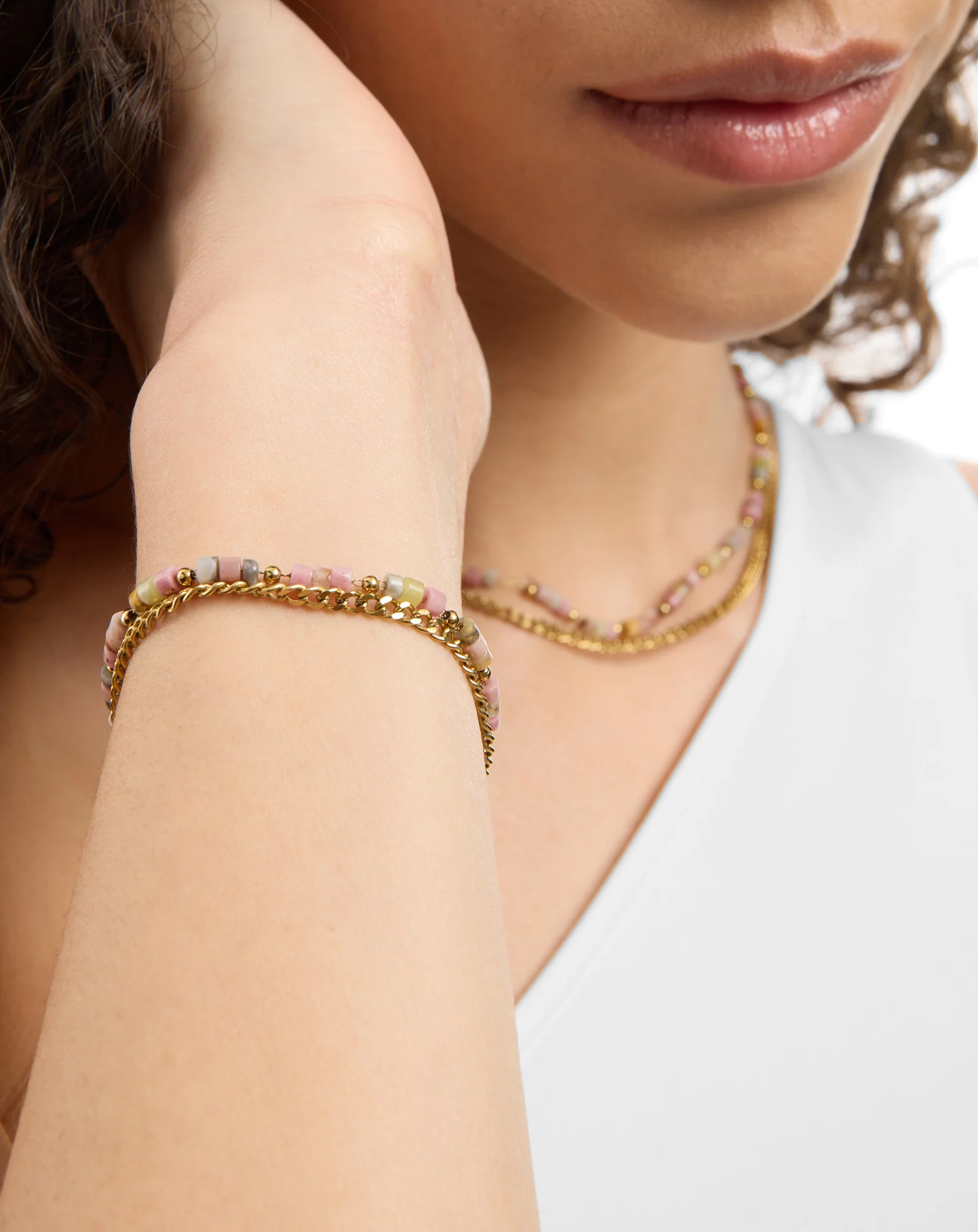 Collier plaqué or avec pierres naturelles rose et jade citron Mys - Image 3
