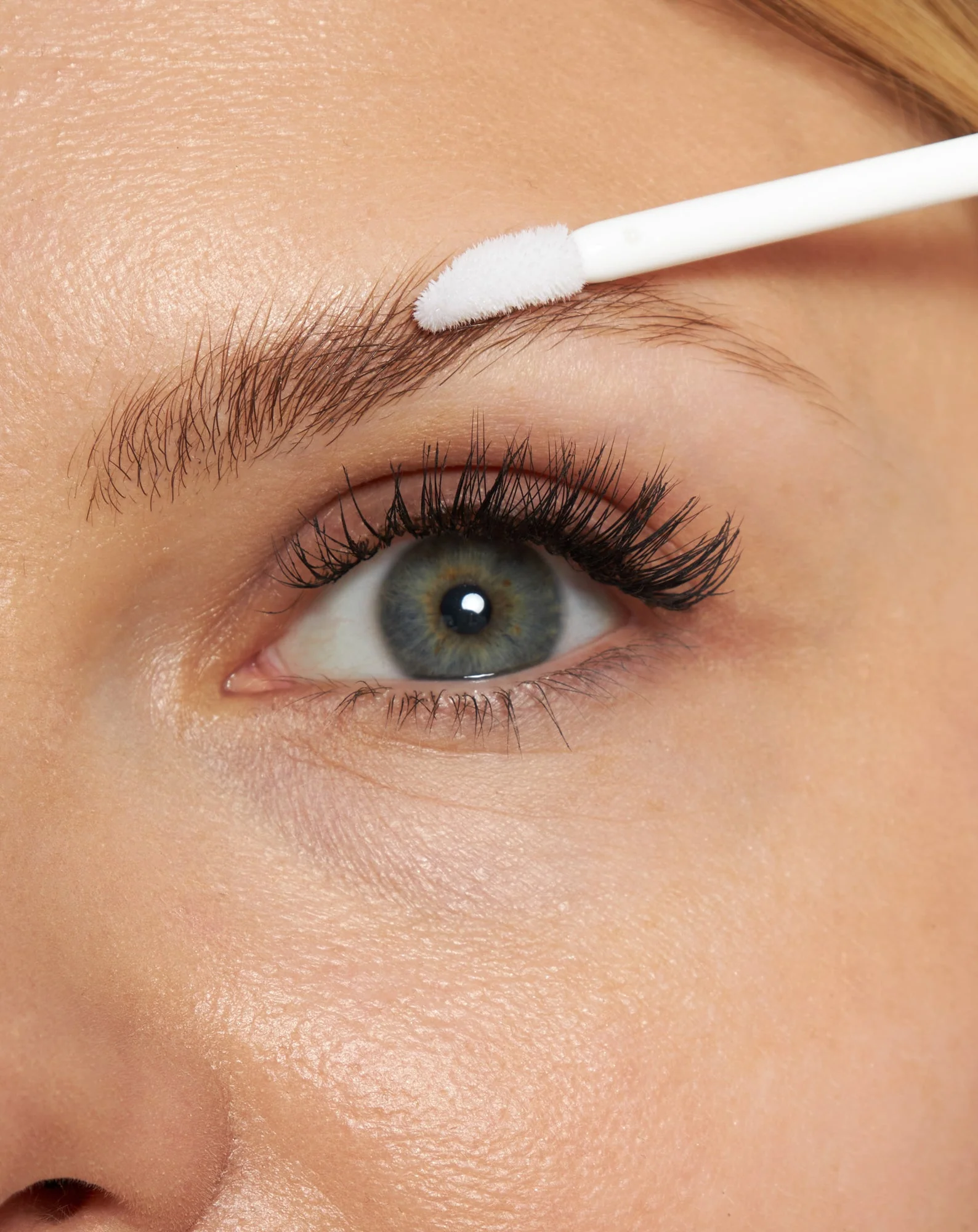 Conditionneur de sourcils renforçant aux extraits d'ortie et de ginseng Brow Orphica - Image 4