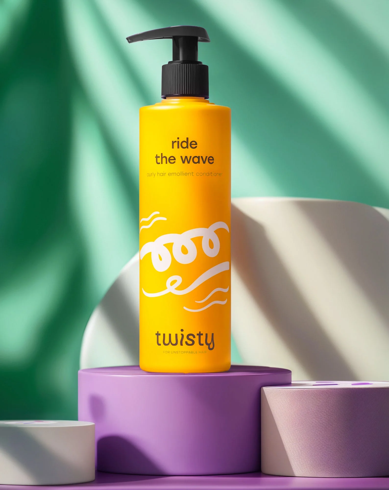 Après-shampoing hydratant pour cheveux bouclés à l'huile de rose et de chanvre - Twisty - Image 5