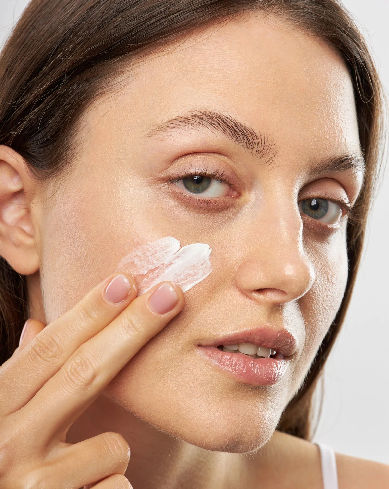 Crème de jour anti-rides avec protection solaire spf 20 pour les peaux 40+ Timeless Orphica - Image 4