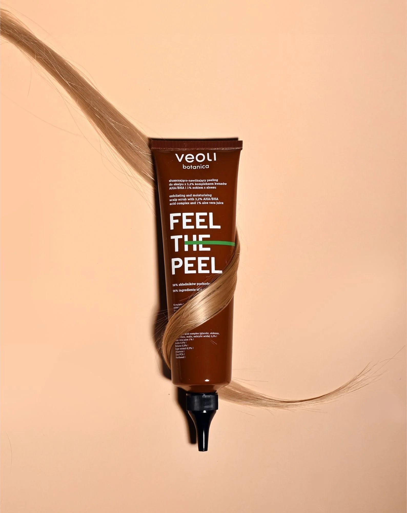 Gommage du cuir chevelu au complexe d'acides AHA/BHA et au jus d'aloe vera Veoli Botanica - Image 4