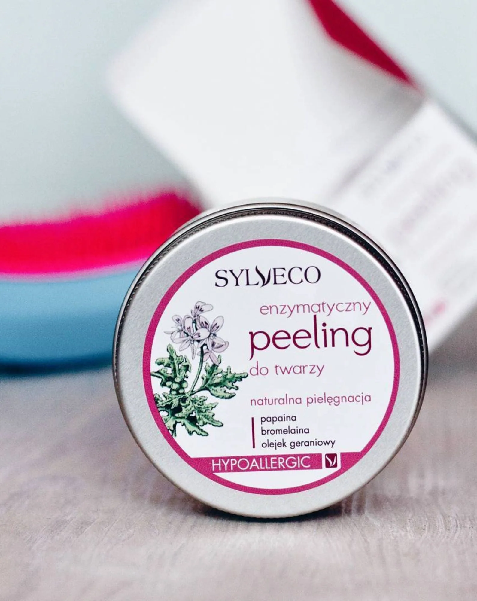 Gommage enzymatique lissant pour améliorer la texture de la peau Sylveco - Image 2