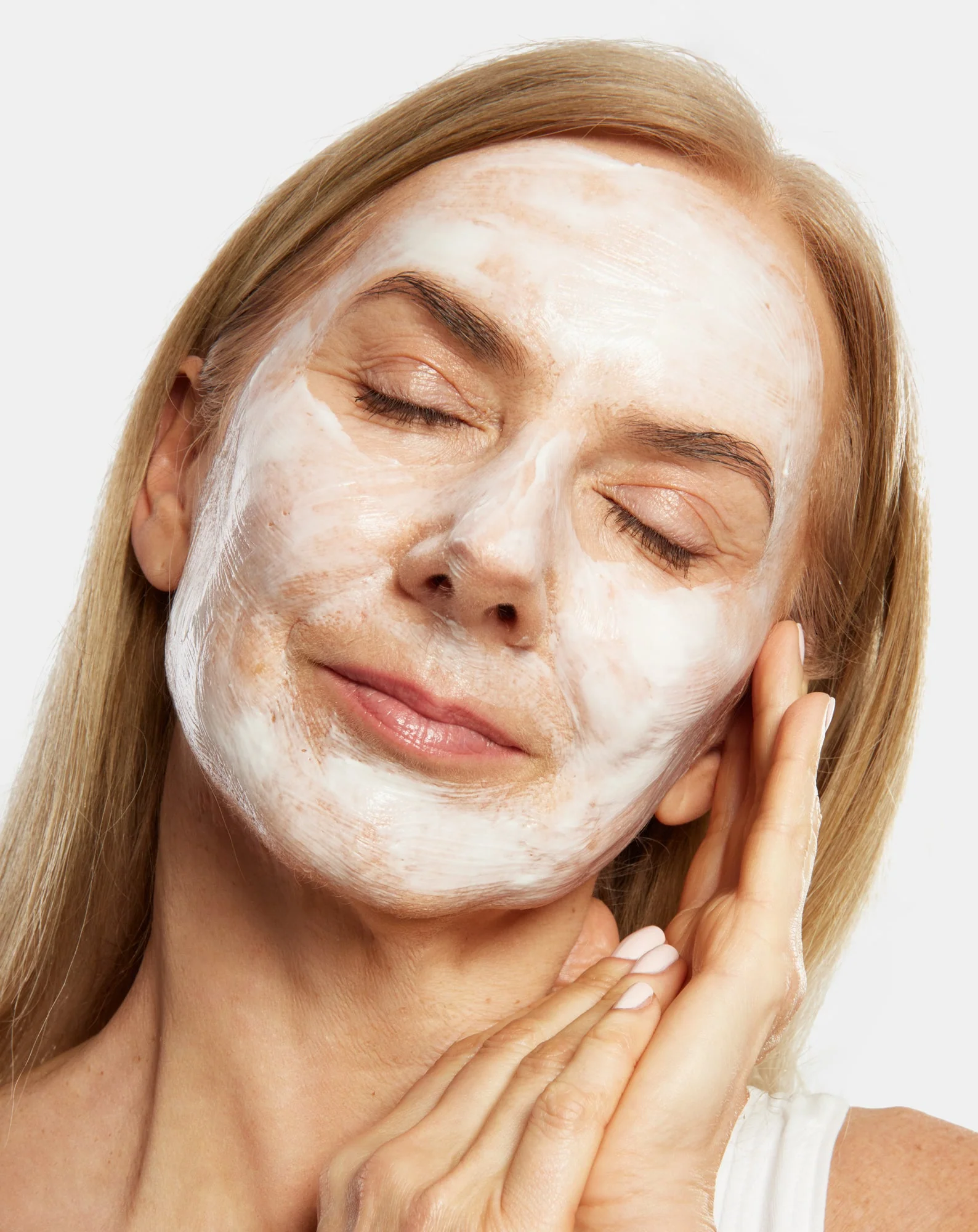 Masque visage liftant, à l'huile de macadamia et à la vitamine E pour peaux matures 50+ Aggie - Image 4