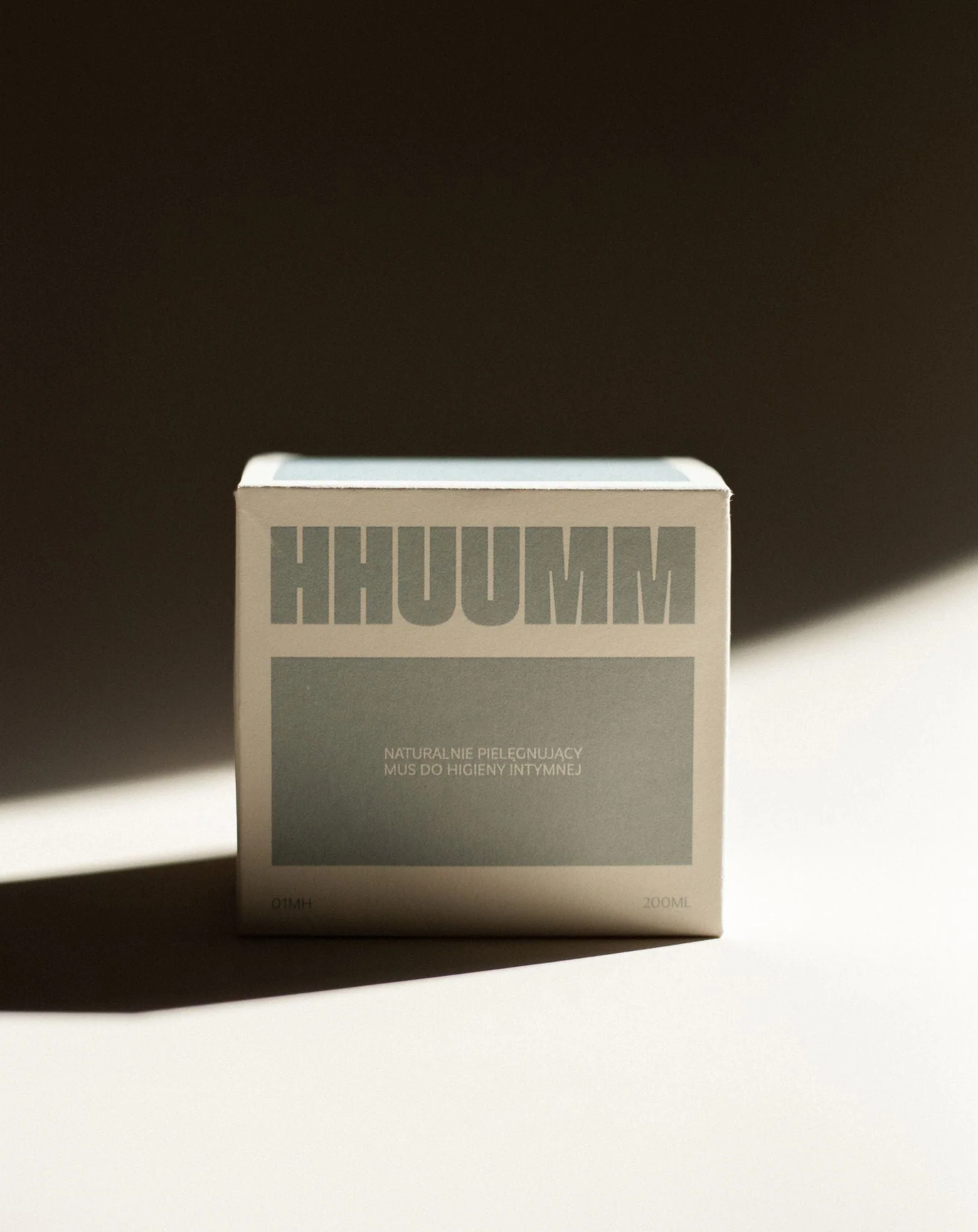 Mousse d'hygiène intime naturellement soignante avec la formule douce HHUUMM - Image 4