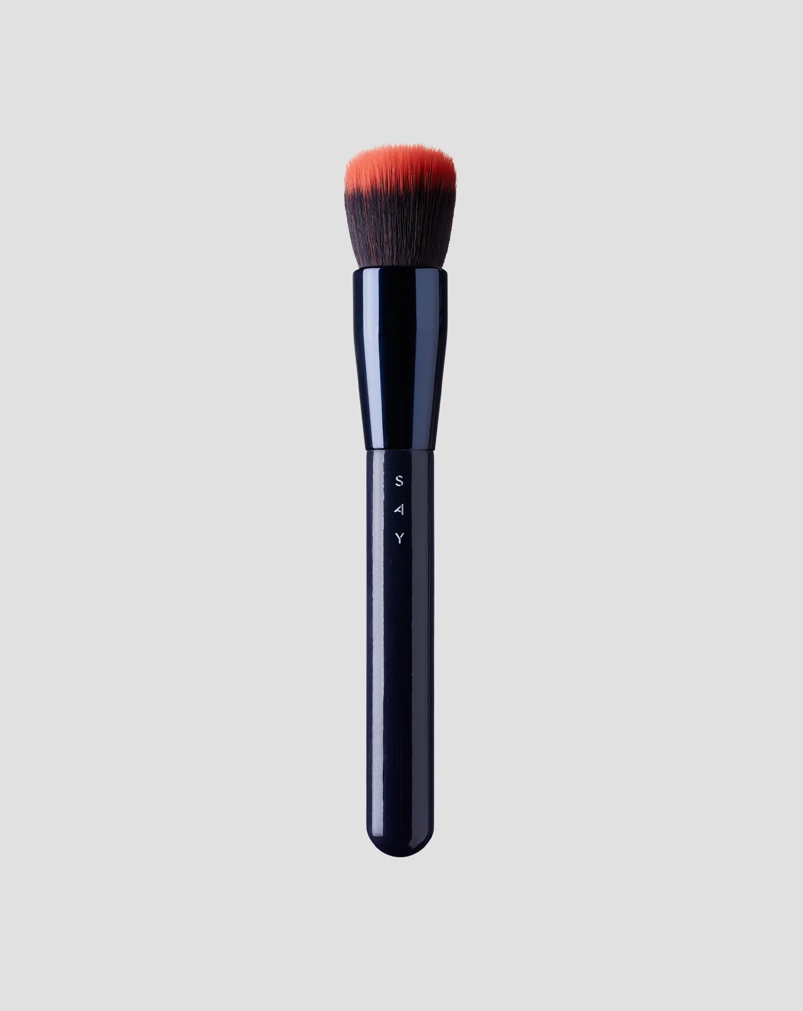 Pinceau pour fond de teint avec deux longueurs de poils pour une couvrance progressive N° 8 Say Makeup