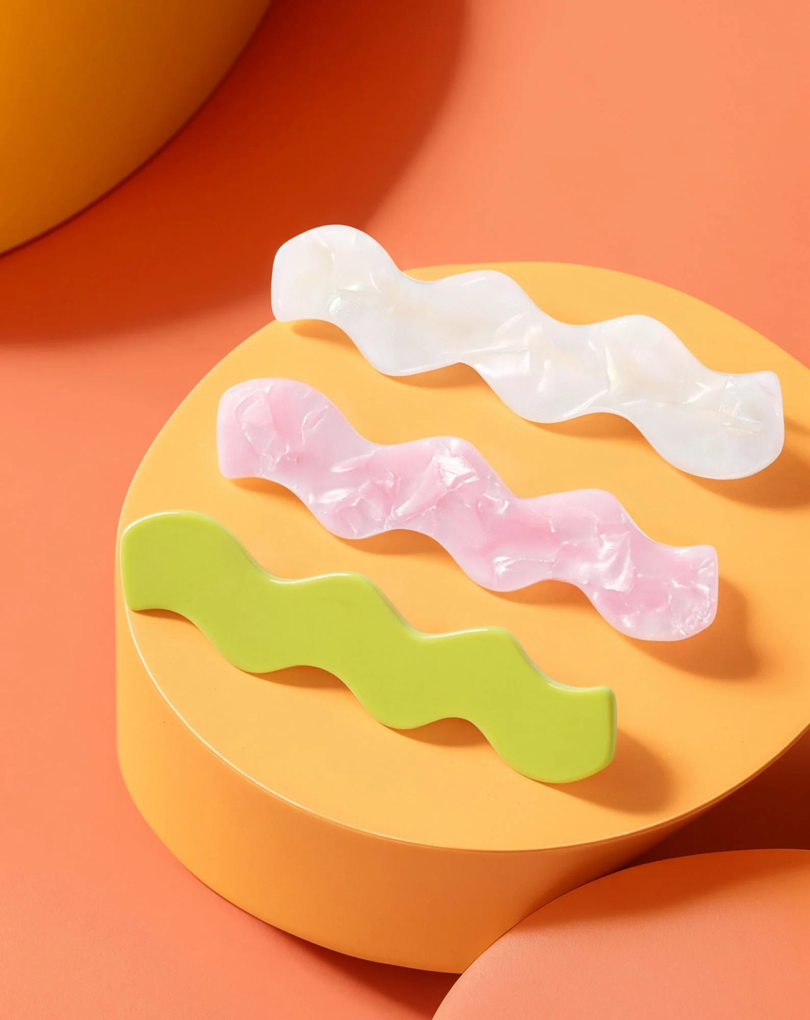 Set de barrettes wavy - perles, vertes, roses de Twisty - 3 pcs. - Image 5