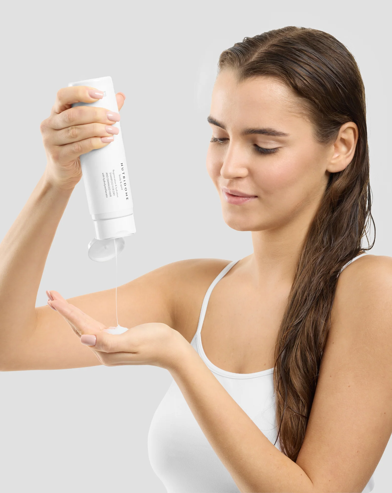 Shampooing pour cheveux secs et abîmés Nutridome à la kératine hydrolysée, régénération et hydratation - Image 3