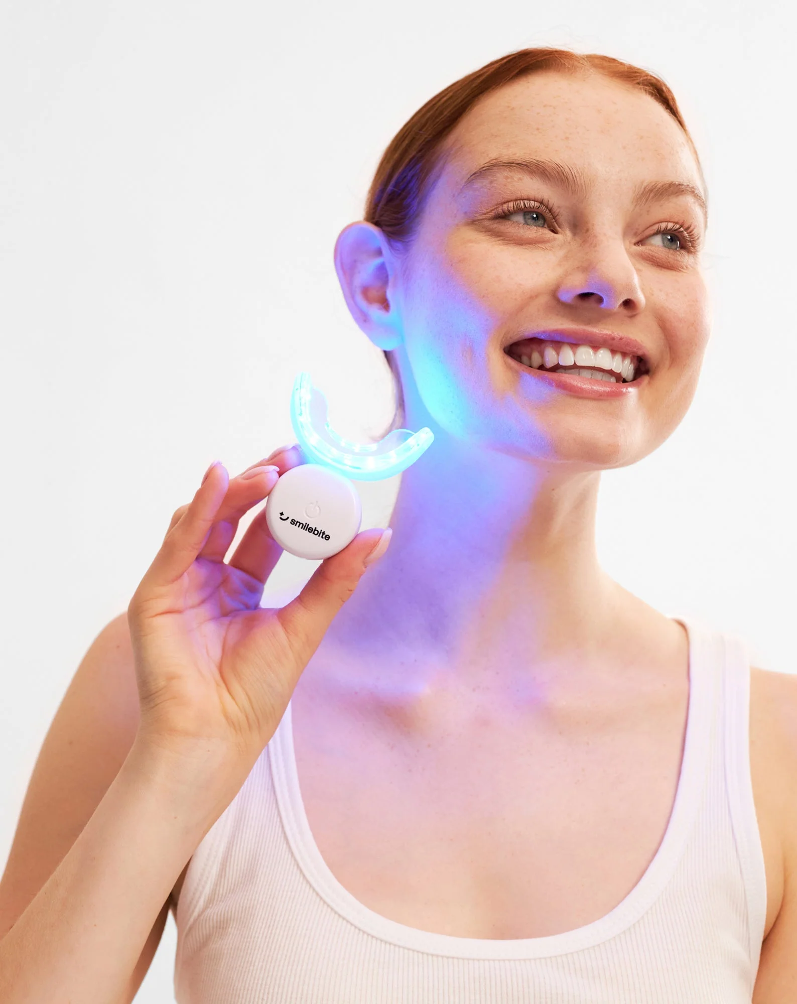 Smilebite Light & Bright LED Kit de blanchiment des dents + Whitesmile Serum™ - Image 4