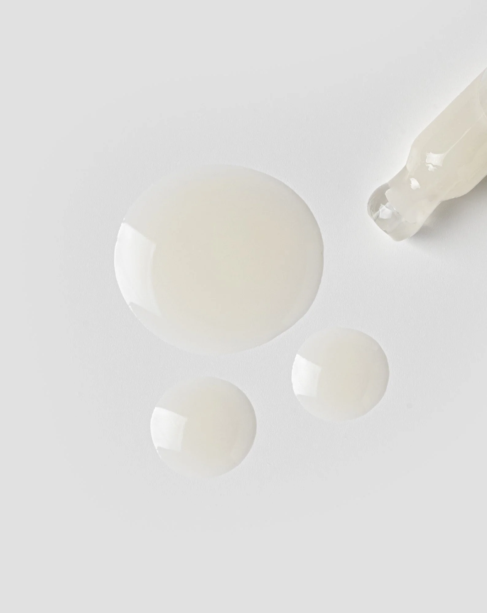 Sérum pour le visage Nutridome à la vitamine B3 10% et au zinc 1% PCA contre l'acné - Image 2